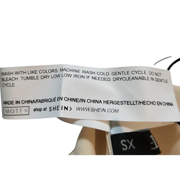 NEW MOTF X-Small Peach Beige Mock Neck Blouse Yoke Box Pleat Shirt tail Office - Picture 15 of 15